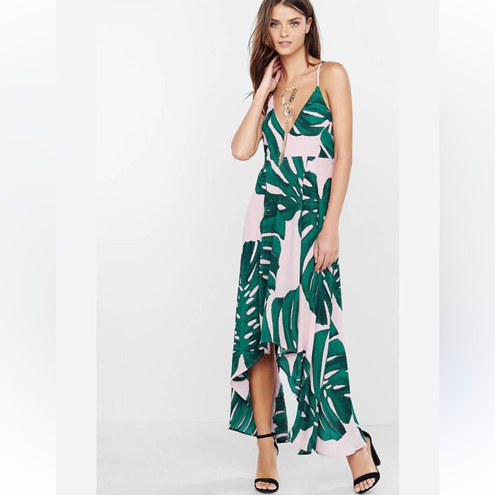 Tropical pink and green palm print strappy maxi with shark bite hem size 0 🌴🩷